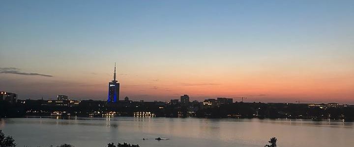 Exklusiv möblierte Wohnung mit Alsterblick - Beispielbild - Foto 1