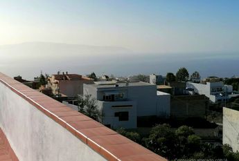 *Se alquila en Guia de Isora casa de de 2 dormitorios