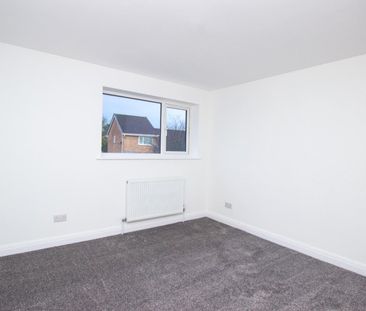 2 bedroom House To Let Total Size: 765 SQ FT - Photo 2