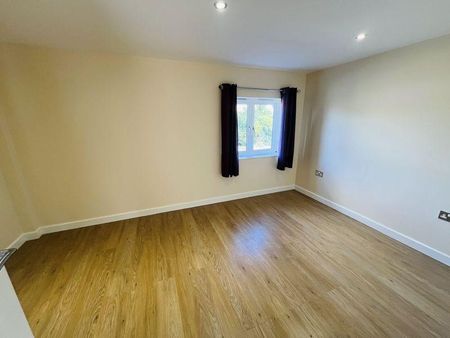 2 bedroom terraced house to rent - Photo 4