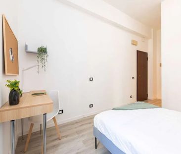 Viale Col di Lana, Milan, Lombardy 20136 - Photo 5