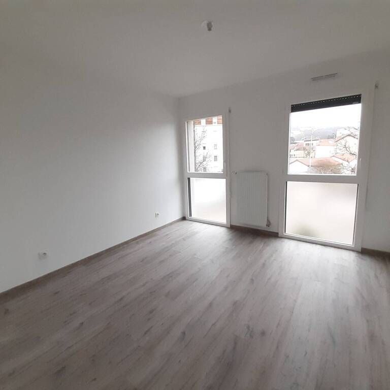 Location Appartement 2 pièces 46m² BOURGOIN JALLIEU 38300 - Photo 1