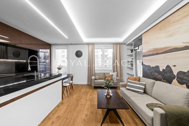 Nowoczesne 4-pokojowe mieszkanie z loggią - Photo 1