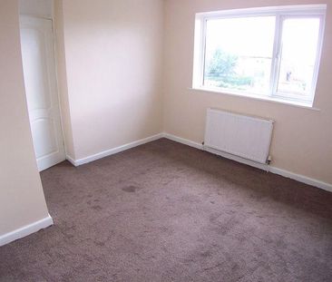2 bedroom semi-detached house to rent - Photo 6