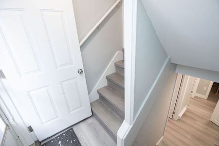 For Lease - 22 Prospect Street Unit# 1, Hamilton, Ontario - Photo 5