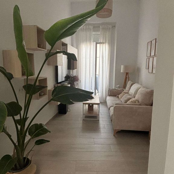 3 room luxury Flat for rent in Cadiz, Andalusia - Photo 1