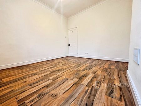 2 bedroom house to rent Salisbury Road, Smethwick, West Midlands, B66 - Photo 5