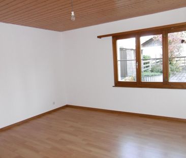 Attraktive 3.5-Zimmerwohnung EG mit Grillplatz - Photo 2