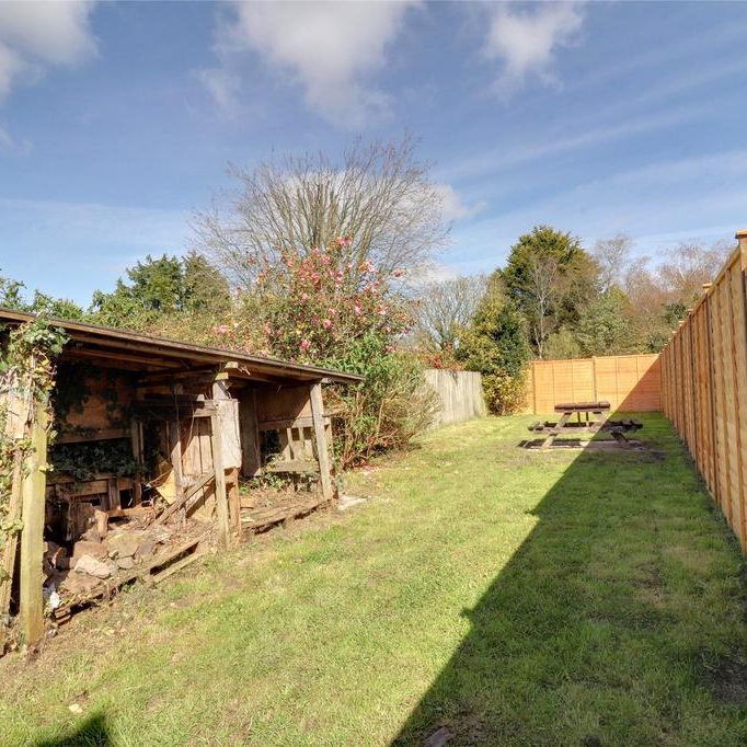 2 bedroom terraced house to rent - Photo 1