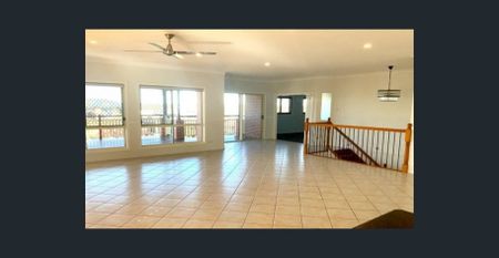 LARGE FAMILY HOME - your peaceful escape. - Photo 5