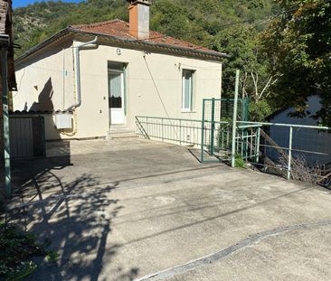 Location Appartement 3 pièces 57m² VALS LES BAINS 07600 - Photo 2