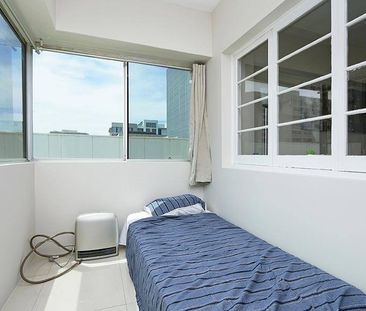 2 BEDROOM APARTMENT - CITY LIVING ! - Photo 6