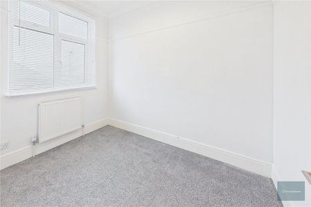 2 bedroom bungalow to rent - Photo 3