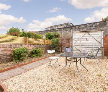 5 bedroom terraced house to rent - Photo 6