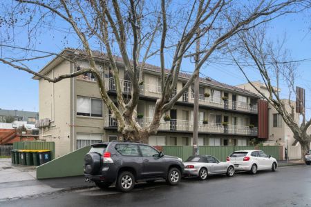 Refreshed Tidy studio in the heart of Elwood - Photo 5