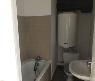 Location Appartement 1 pièce 25m² - Photo 3