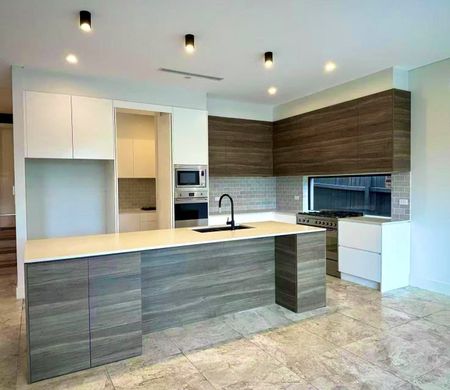 Exceptional Exquisite Picturesque North Facing Luxury Living in Gladesville - Photo 4