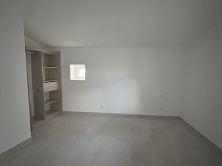 GALARGUES - Appartement T3 de 81,62m² avec terrasse - Photo 4