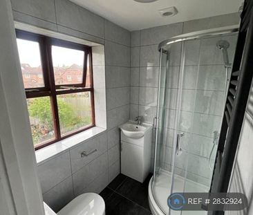 1 bedroom in a house share to rent - Photo 6