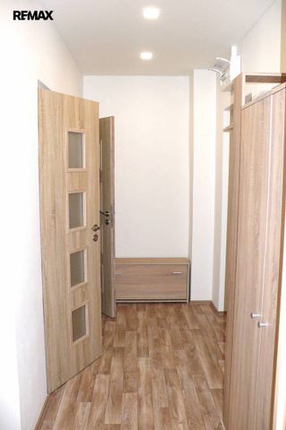 Pronájem bytu 1+1 v osobním vlastnictví 43 m², Kladno - Photo 4