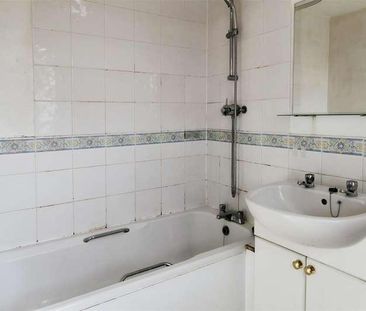 Pickford Gardens Slough, SL1 - Photo 5