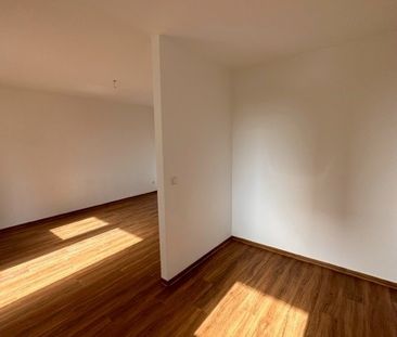 Praktisch geschnittene 1-Zimmer-Wohnung mit Balkon zu vermieten! - Foto 1