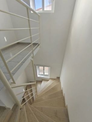 Ενοικίαση κατοικίας, 145 τ.μ., Δροσιά, 1.600 € - Photo 1