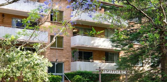 Enjoying a peaceful locale of superb convenience - Photo 2