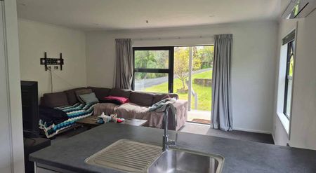 Hidden 2 bedroom Gem! - Photo 5