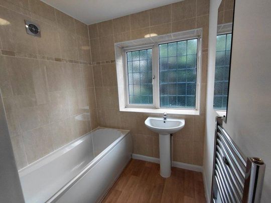 4 bedroom detached house to rent - Photo 1