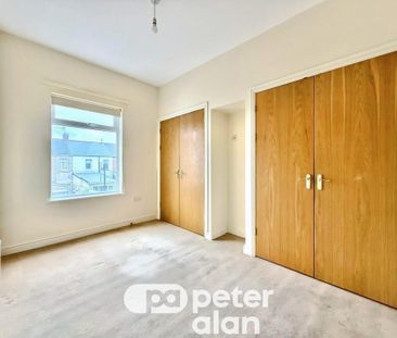 2 bedroom property to rent - Photo 1