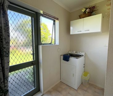 Private 2 Bedroom House - Photo 6