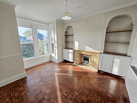 4 bedroom semi-detached house to rent - Photo 2