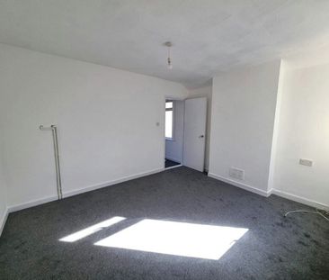 Flat to rent on - Photo 6