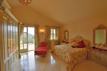 Exceptional family villa in Marbella Golf Club resort - Foto 3