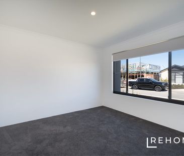 Modern Family Home Awaits! - Photo 1