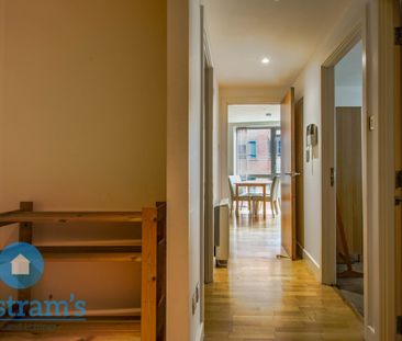 References Pending - 2 bed Apartment - Photo 4