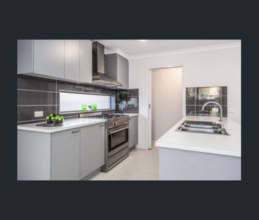 5 Forrester Grove, Fraser Rise, Vic 3336 - Photo 3