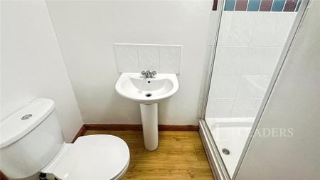 1 bedroom in a house share to rent - Photo 5