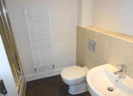 2 bedroom semi-detached house to rent - Photo 4