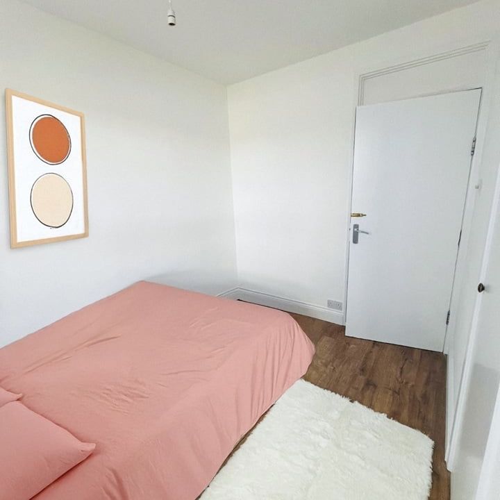 Room in a Shared Flat, Stunning Double Room In Kilburn, NW6 - Photo 1