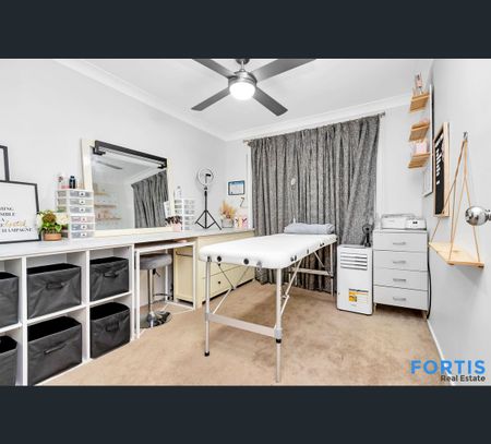 57 Pelsart Avenue, Penrith, NSW 2750 - Photo 3