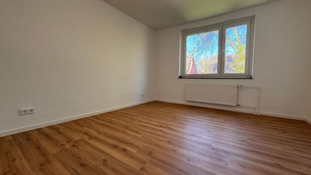 *** Charmante Altbauwohnung in grüner Lage! *** - Photo 5