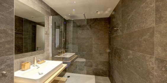 RÉSIDENCE MEUBLÉE "PETITE COUR" STUDIOS AVEC SERVICES HÔTELIER - Foto 3