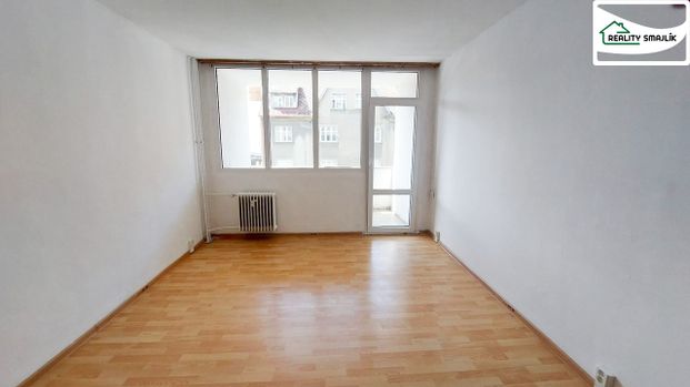 Pronájem bytu 2+1 60 m², Valdštejnova 1294, Cheb - Photo 1
