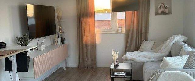 Lichtdurchflutet 2 ZKB mit Balkon in Altenlingen zu vermieten - Photo 1