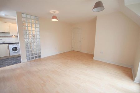 1 bedroom apartment to rent - Photo 2