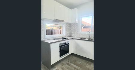 NEAR NEW MODERN 3 BEDROOM HOME - Photo 5