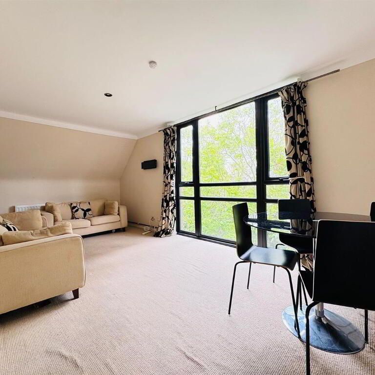 15 The Cedars, Newtownabbey, BT37 0SR - Photo 1