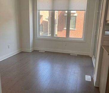 For Lease - 7 Wisla Avenue, Markham, Ontario - Photo 6